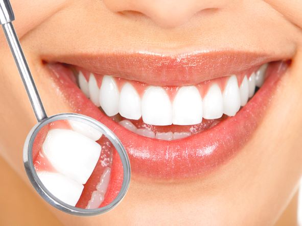 teeth whitening from dentists in Chelmsford and Wakefield, MA